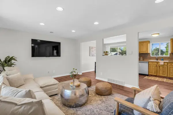 1124 WEBSTER DR, Sandy, UT 84094