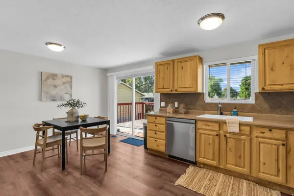 1124 WEBSTER DR, Sandy, UT 84094