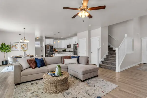 63 E BLUE HERON DR, Saratoga Springs, UT 84045