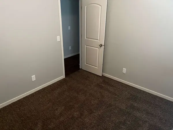 223 E JORDAN RIDGE BLVD #110, Saratoga Springs, UT 84045