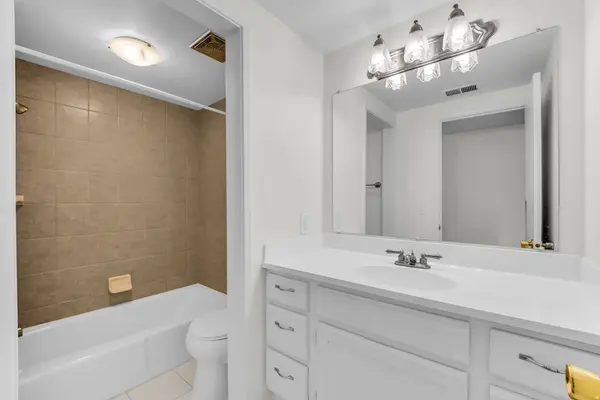 1190 E 2700 S #3, Salt Lake City, UT 84106