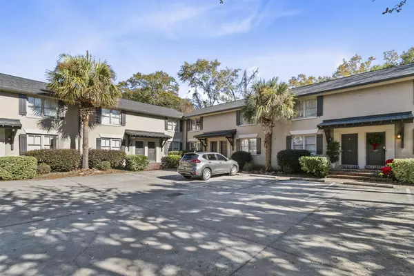 552 Savannah Hwy #4, Charleston, SC 29407