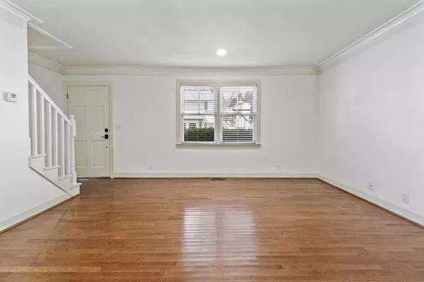 552 Savannah Hwy #4, Charleston, SC 29407