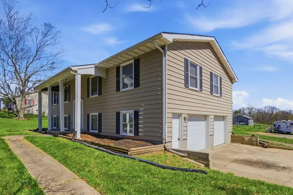 932 Hill Road, Paris, KY 40361