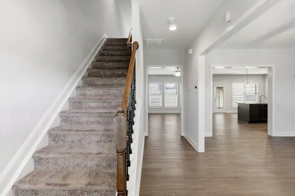 328 White Cliffs Lane, Frankfort, KY 40601