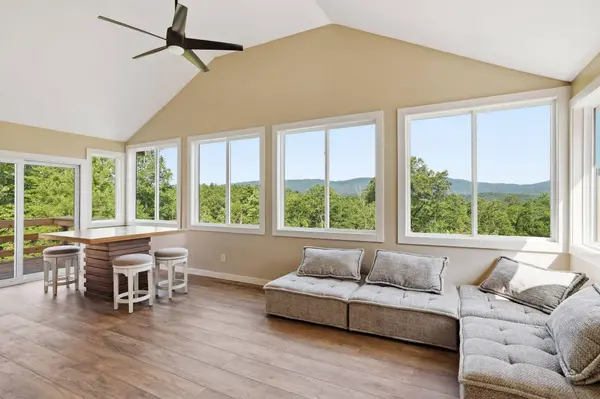 421 Dogwood LN, Rising Fawn, GA 30738