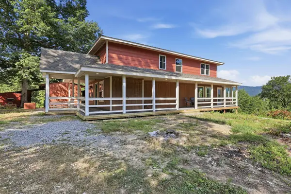 421 Dogwood LN, Rising Fawn, GA 30738