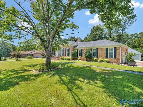 3208 Scenic Drive, Scottsboro, AL 35769