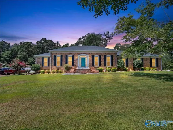 3208 Scenic Drive