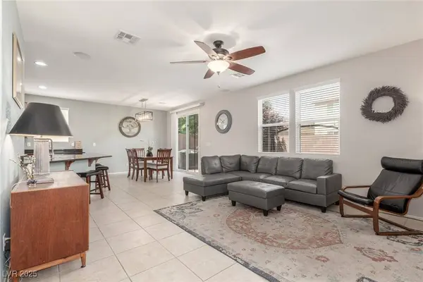 10528 Emerald Path AVE, Las Vegas, NV 89166