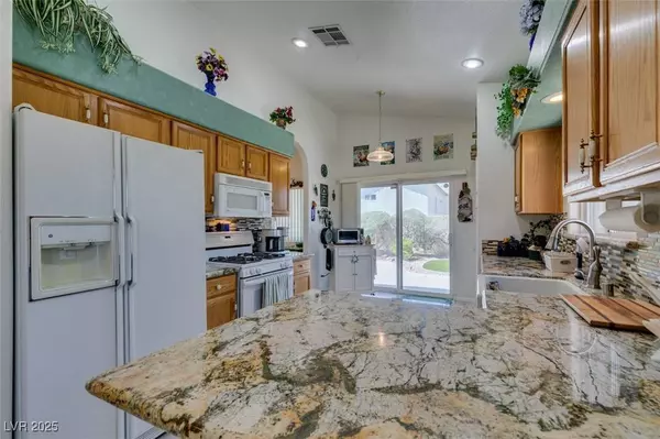 2200 Valley Heights AVE, Henderson, NV 89052