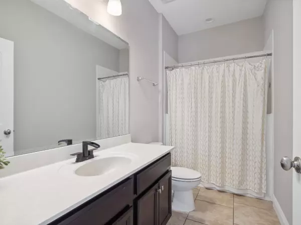 Davenport, FL 33837-8426,4200 Oaktree Dr