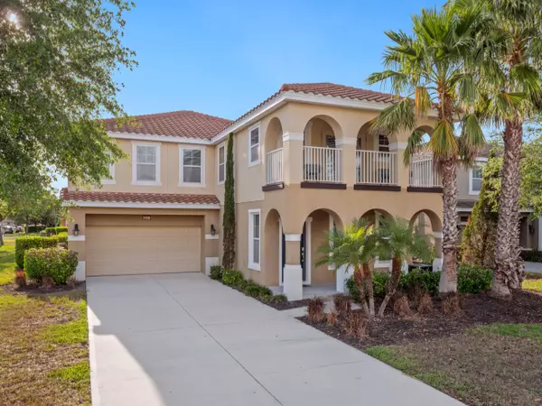 4200 Oaktree Dr, Davenport, FL 33837-8426
