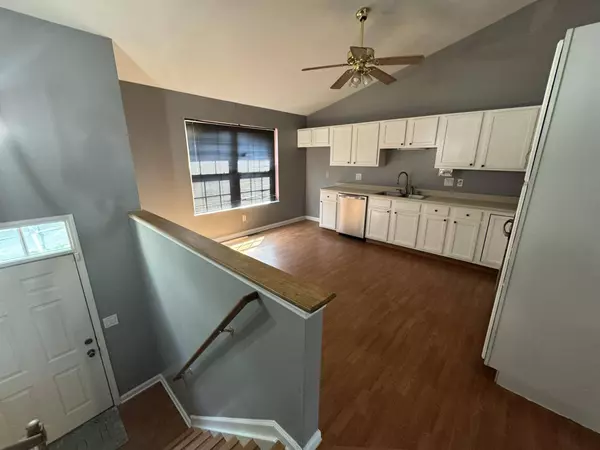 1427 Plateau Street, Elsmere, KY 41018