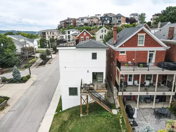 1102 Vine Street, Newport, KY 41071