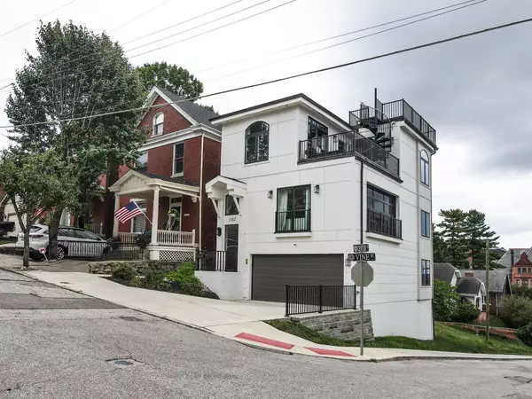 1102 Vine Street, Newport, KY 41071