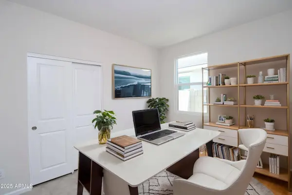 17419 W VIA DE LUNA Drive, Surprise, AZ 85387