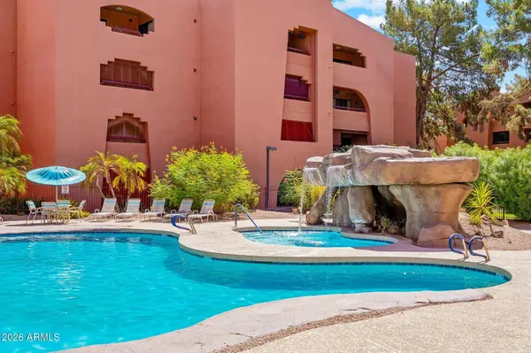 12212 N Paradise Village Parkway S #136, Phoenix, AZ 85032