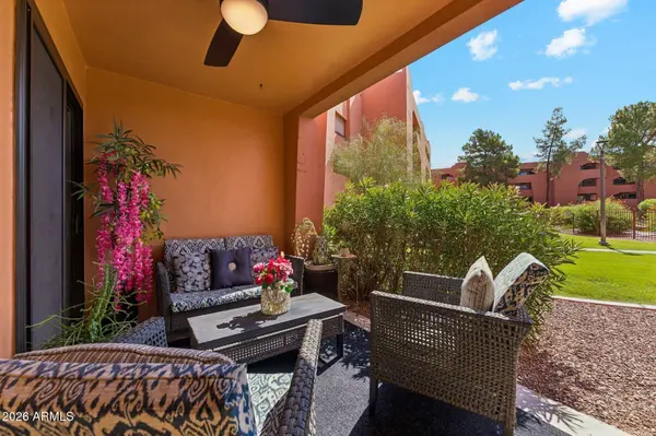 12212 N Paradise Village Parkway S #136, Phoenix, AZ 85032