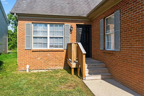 222 Tanbark Drive, Georgetown, KY 40324