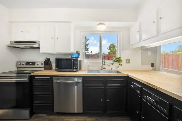 10313 Princess Marcie Dr, Santee, CA 92071-1244