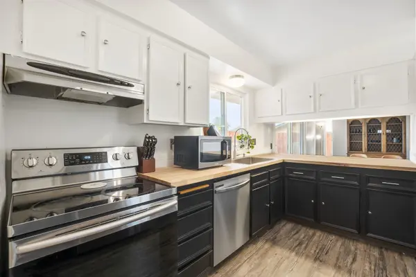 10313 Princess Marcie Dr, Santee, CA 92071-1244