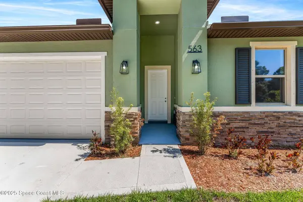 563 Holmes AVE NW, Palm Bay, FL 32907