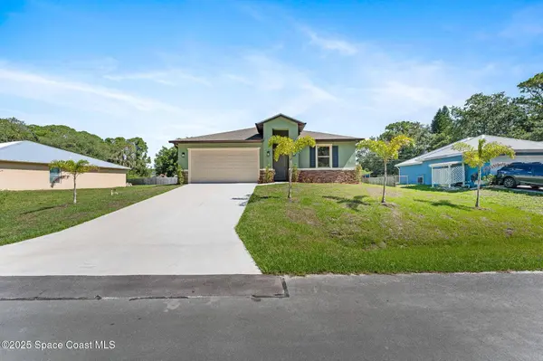 563 Holmes AVE NW, Palm Bay, FL 32907