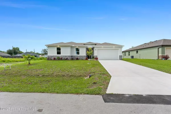 231 Sarah RD SW, Palm Bay, FL 32908