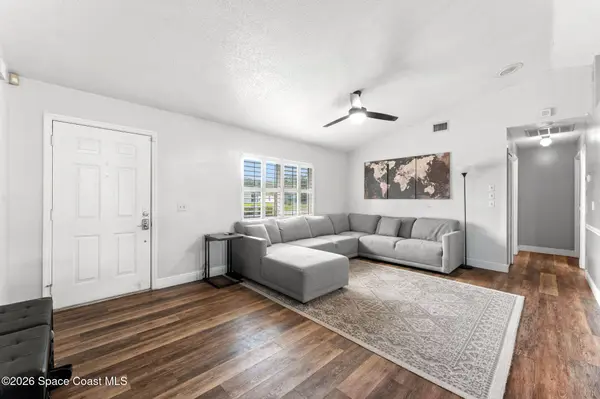 855 Americana BLVD NW, Palm Bay, FL 32907