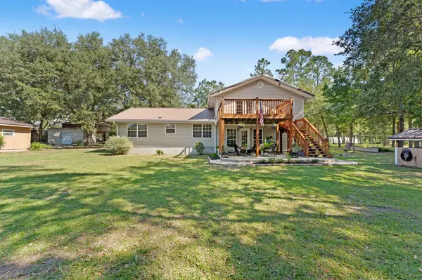 323 St Marys River Bluff Rd, St George, GA 31562-4047