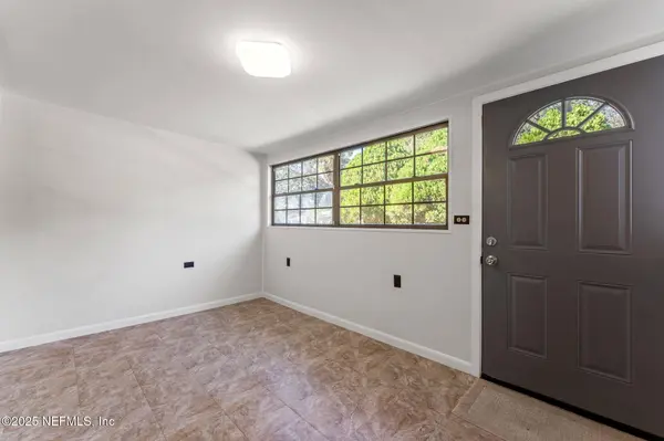 5104 HOLLYCREST DR, Jacksonville, FL 32205