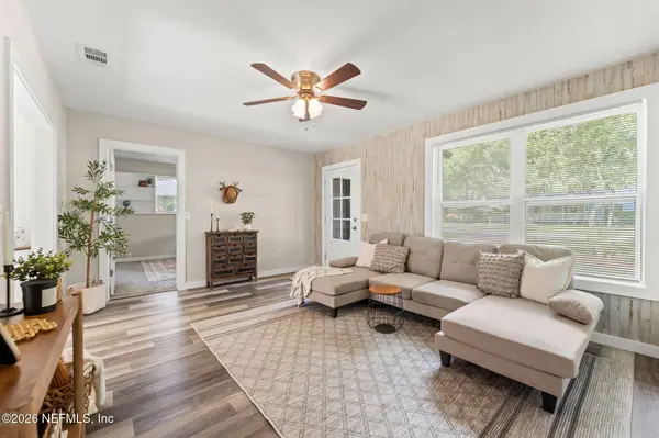 594 CEDAR AVE, Baldwin, FL 32234