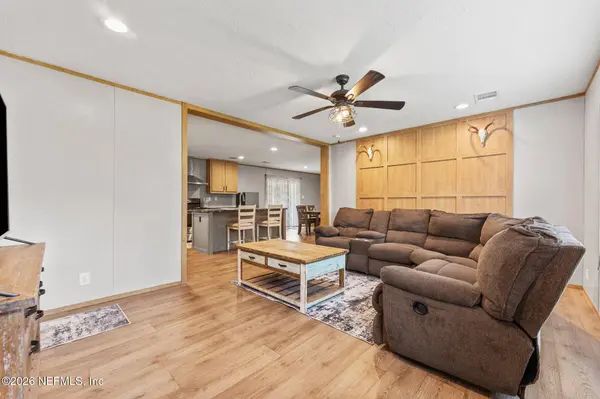 44043 RED OAK CT