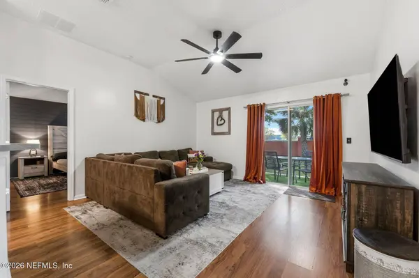 1699 JAYHAWK LN E, Jacksonville, FL 32221