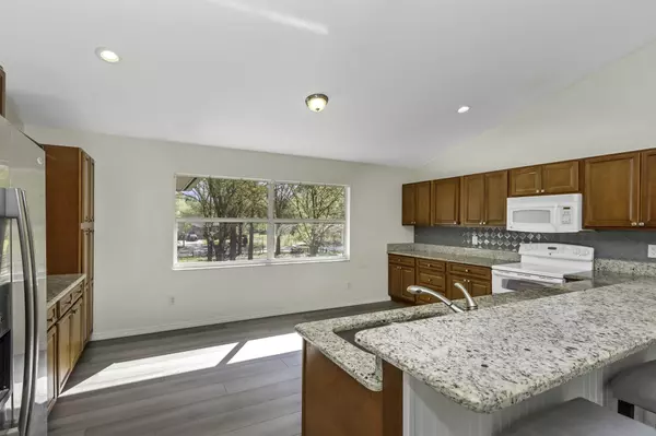 Wesley Chapel, FL 33544-2511,27026 Golden Meadow Dr