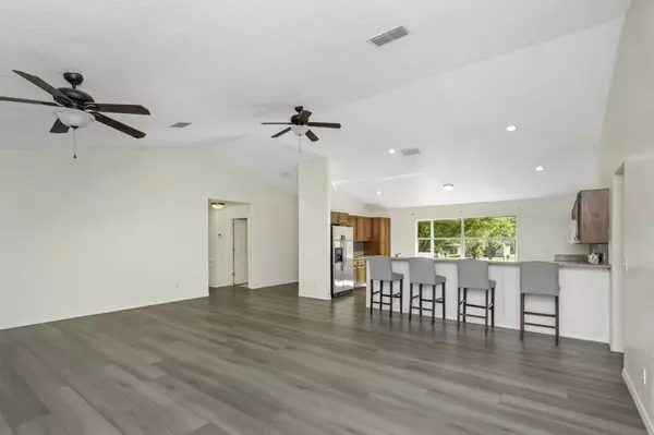 Wesley Chapel, FL 33544-2511,27026 Golden Meadow Dr