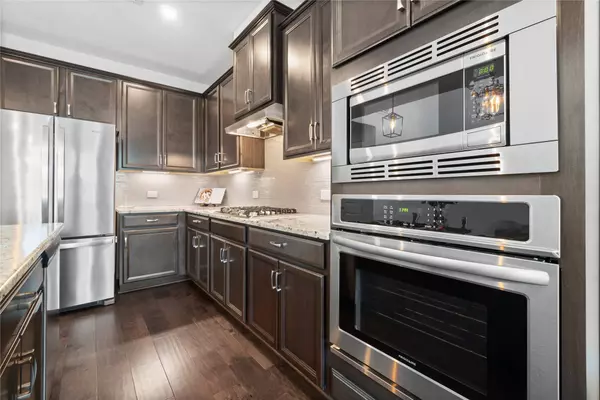 159 N Cadence Hills LOOP, Willis, TX 77318