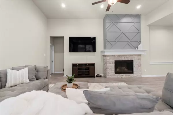 131 Silva Creek TRL, Conroe, TX 77318