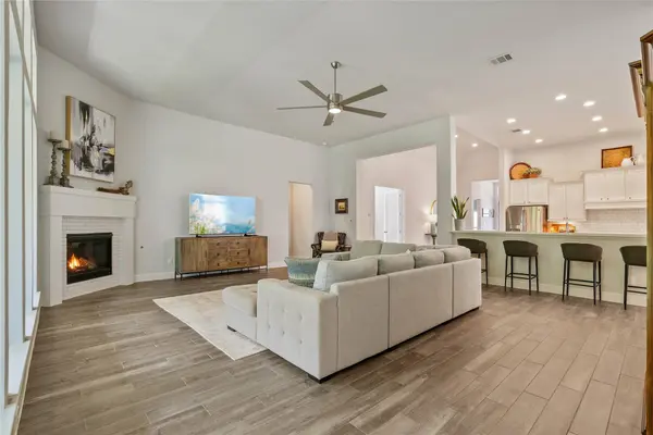 116 Hushed Nightfall CT, Willis, TX 77318