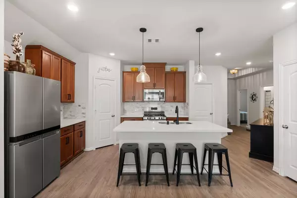 340 Honey Mesquite PATH, Conroe, TX 77318