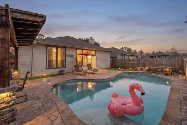 2217 Valley View XING, Conroe, TX 77304