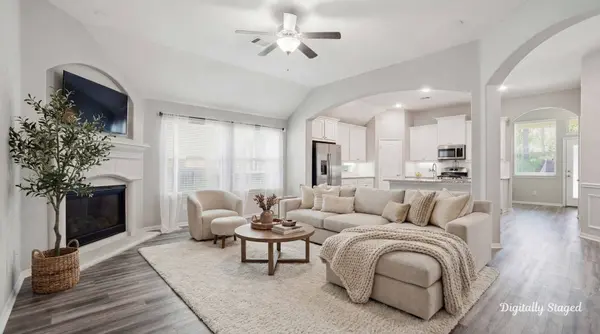 124 Cobble Medley CT, Conroe, TX 77318