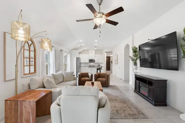 107 Brighton Woods CT, Conroe, TX 77318