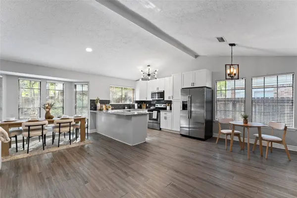 17 S Greenbud CT, The Woodlands, TX 77380