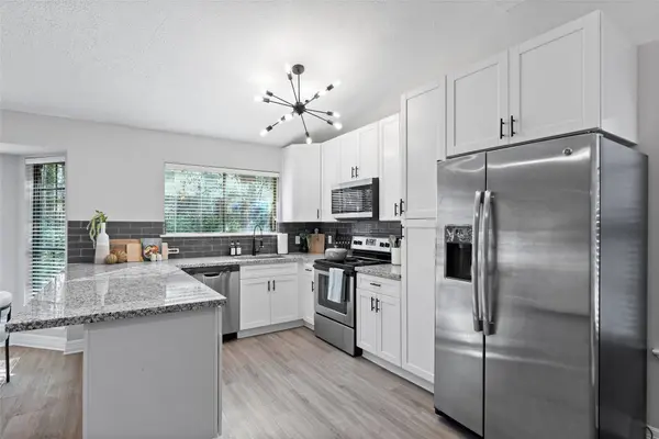 17 S Greenbud CT, The Woodlands, TX 77380