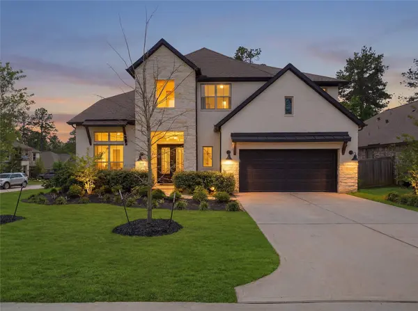 527 Carina Gaze DR