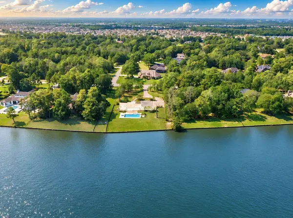 3222 W Benders Landing BLVD, Spring, TX 77386