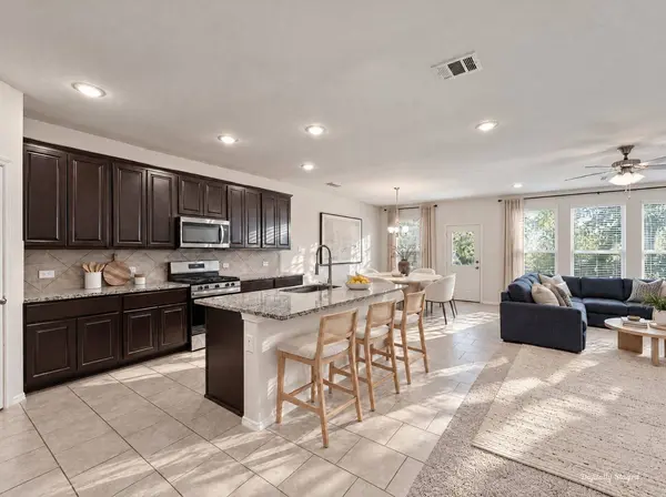 230 Elianne Lace CT, Conroe, TX 77318