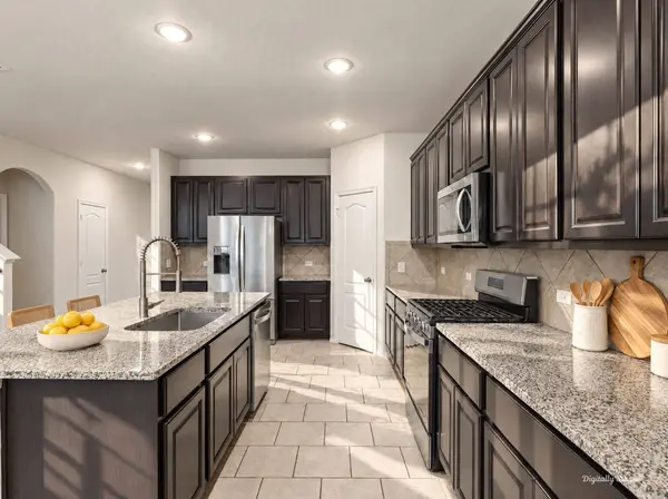 230 Elianne Lace CT, Conroe, TX 77318